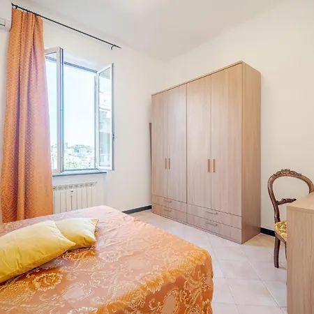 Amazing In With Kitchenette Apartment Genoa